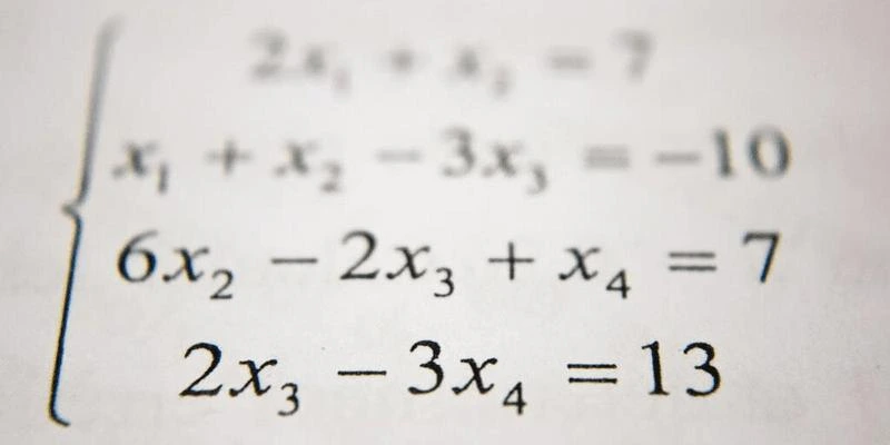 Annale de Maths en BTS CIM : Sujet et Corrigé de l’Épreuve Annale de Maths en BTS CIM : Sujet et Corrigé de l’Épreuve